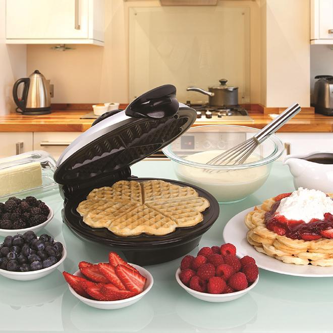 Heart Shaped Waffle Maker - Black - [10 In X 8 In X 4.5 In]