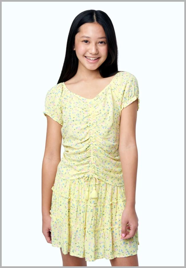 Woven Pretty Cinch Short Sleeve Top